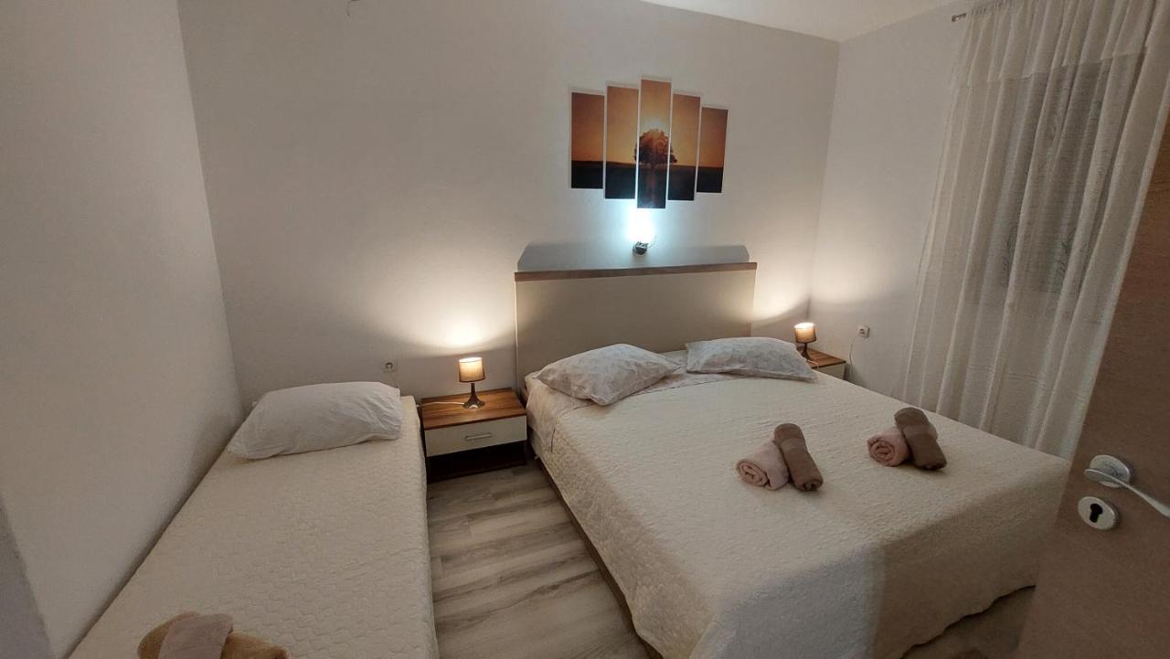 Apartments Pletikosa โบรดาริตซา ภายนอก รูปภาพ