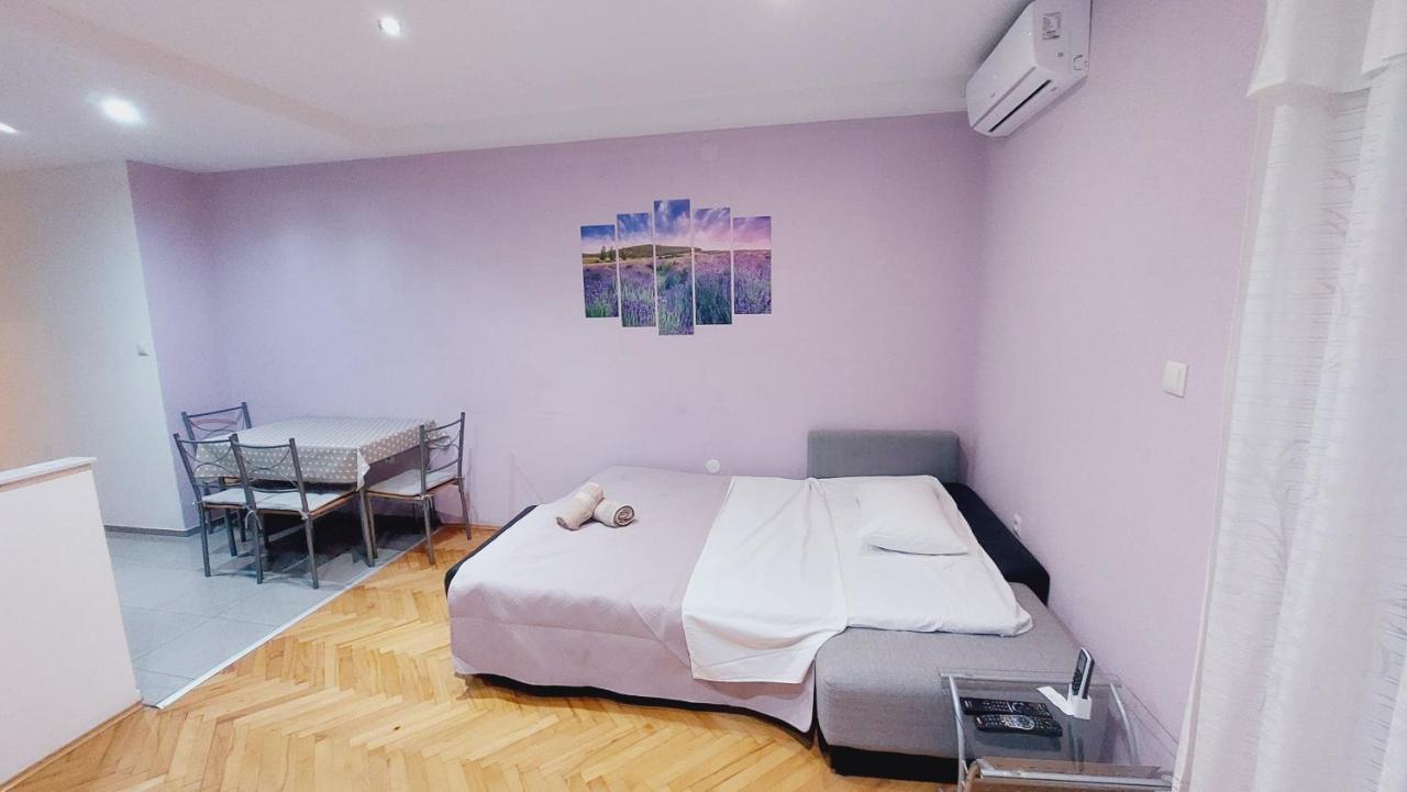 Apartments Pletikosa โบรดาริตซา ภายนอก รูปภาพ